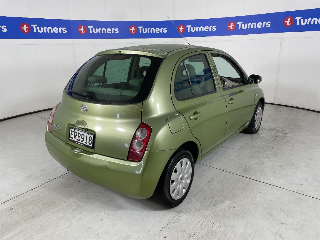 Photo '3' of Nissan March