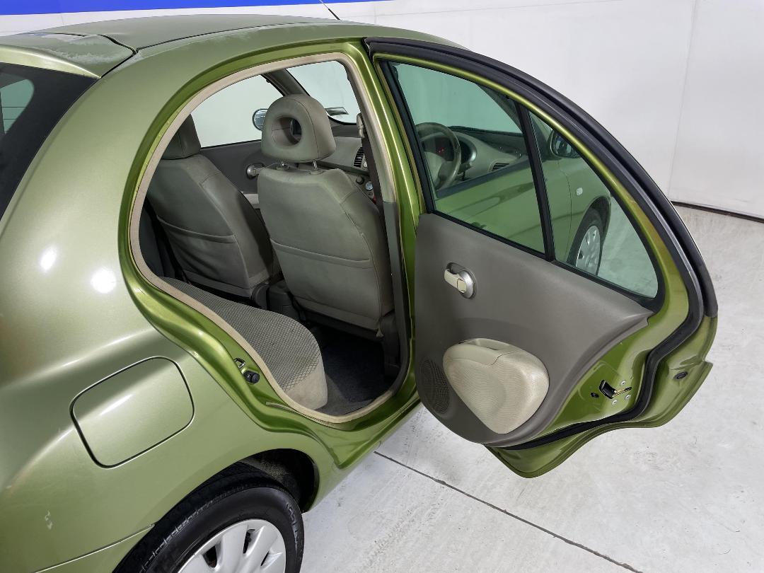 Photo '14' of Nissan March