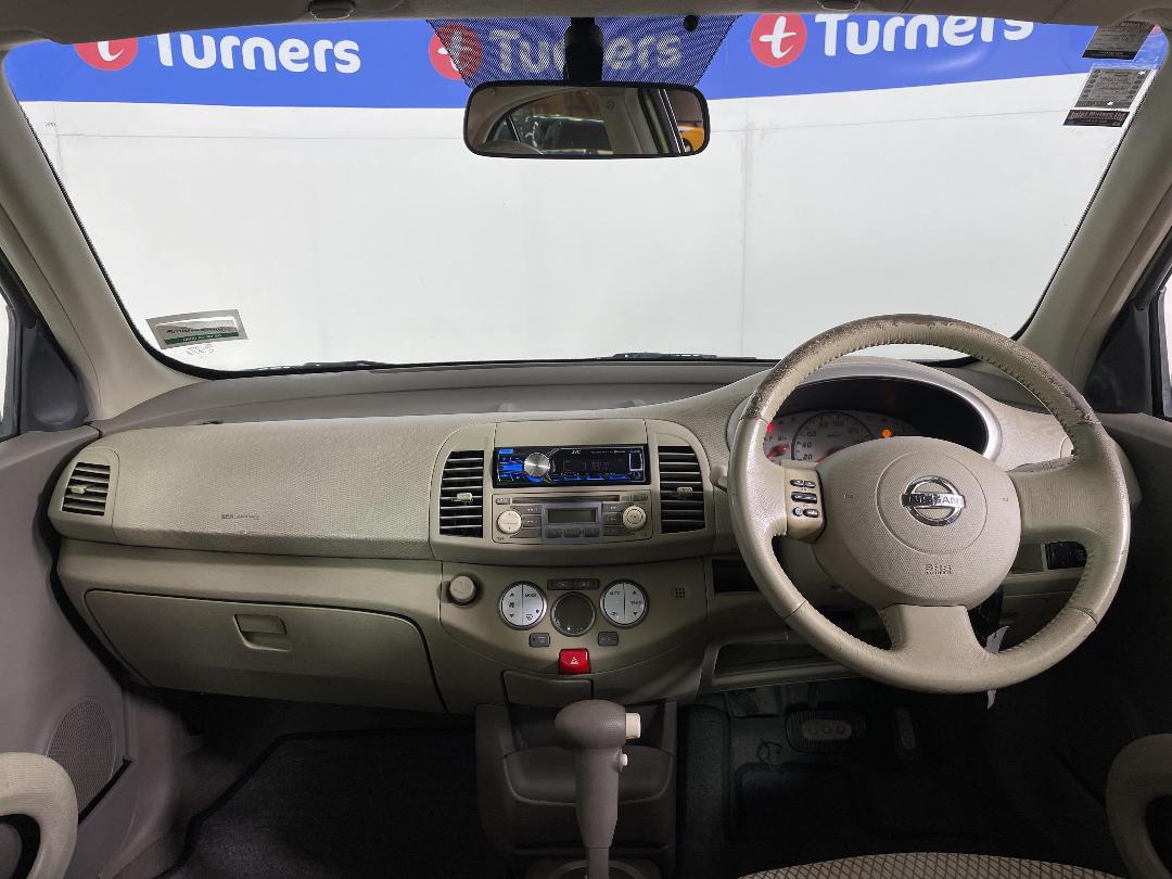 Photo '12' of Nissan March