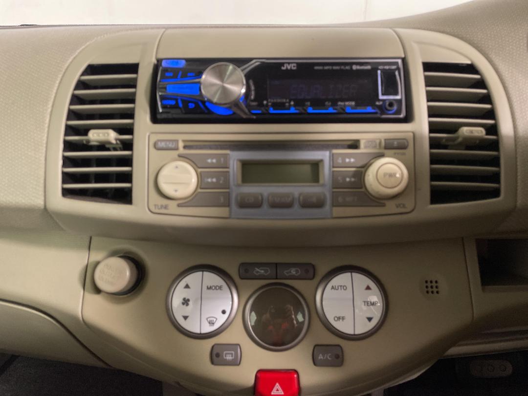 Photo '13' of Nissan March