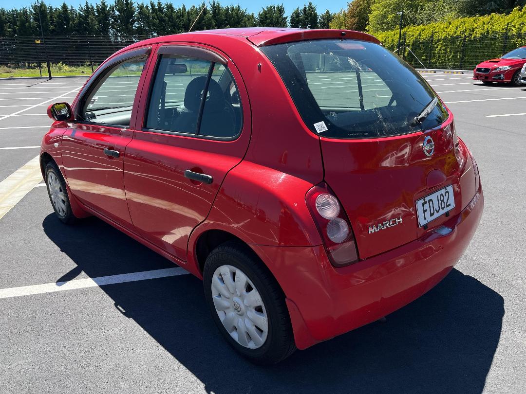 Photo '9' of Nissan March Photo '9' of Nissan March