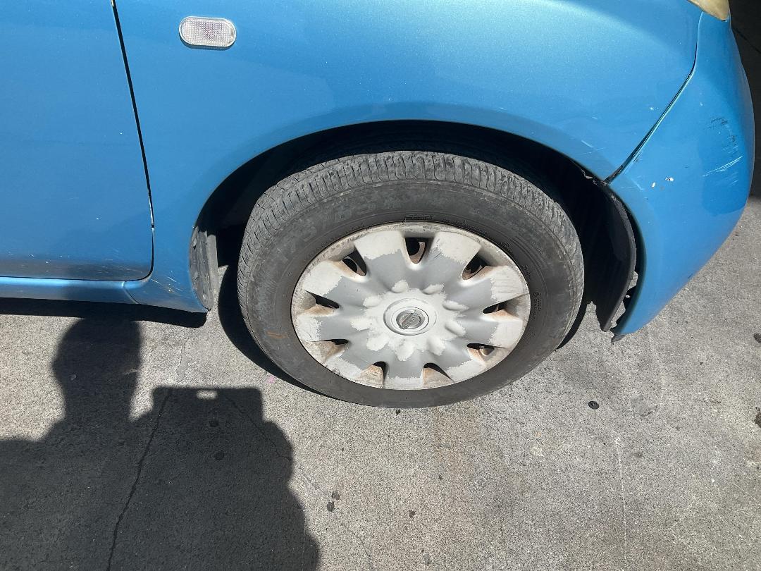 Photo '2' of Nissan March