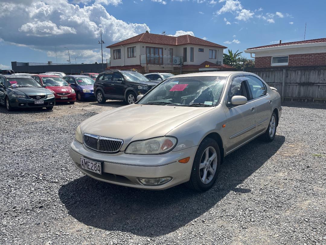 Photo '3' of Nissan Maxima ST F/Lift