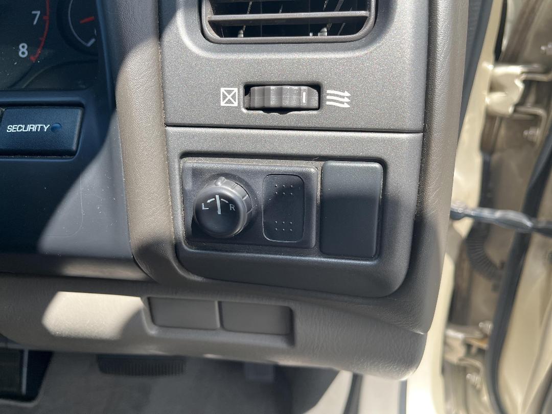 Photo '24' of Nissan Maxima ST F/Lift