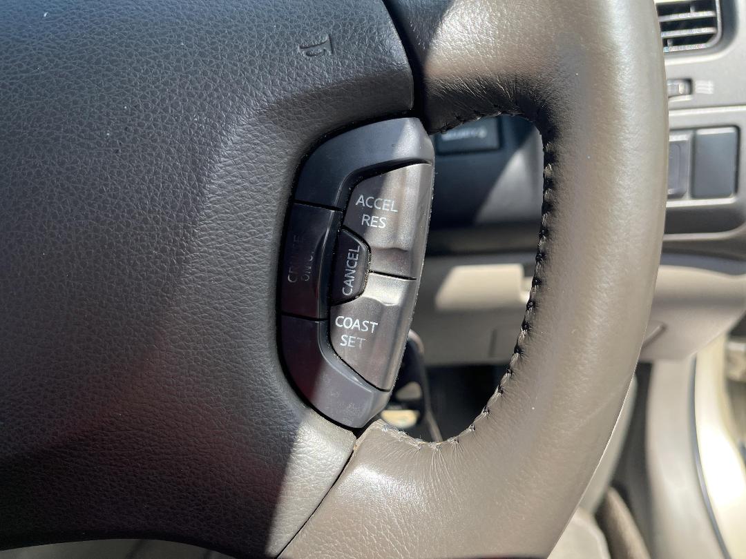 Photo '26' of Nissan Maxima ST F/Lift