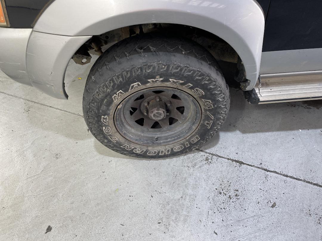 Photo '5' of Nissan Navara D/C W/S Vent Photo '5' of Nissan Navara D/C W/S Vent