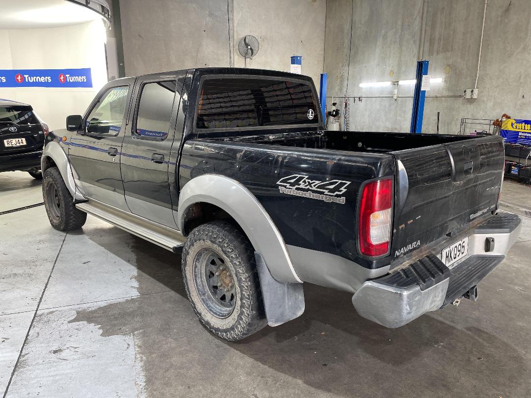 Photo '10' of Nissan Navara D/C W/S Vent Photo '10' of Nissan Navara D/C W/S Vent