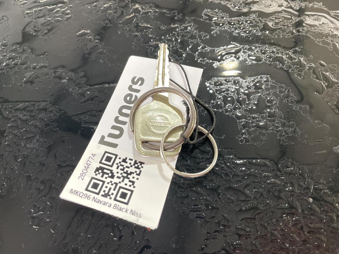 Photo '15' of Nissan Navara D/C W/S Vent Photo '15' of Nissan Navara D/C W/S Vent