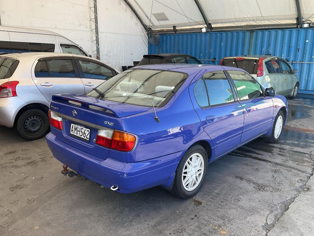 Photo '18' of Nissan Primera GXE