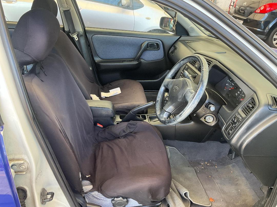 Photo '23' of Nissan Primera GXE