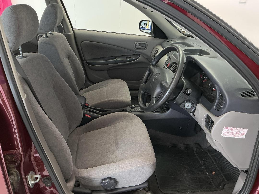 Photo '16' of Nissan Pulsar