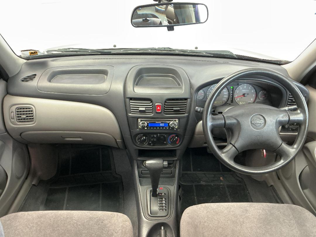 Photo '17' of Nissan Pulsar