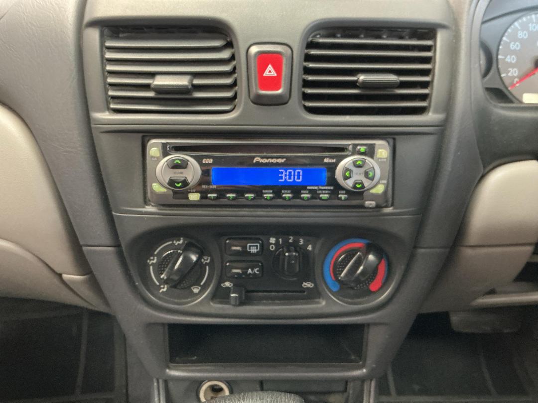 Photo '18' of Nissan Pulsar