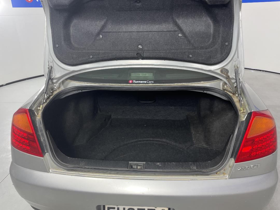 Photo '14' of Nissan Skyline Photo '14' of Nissan Skyline