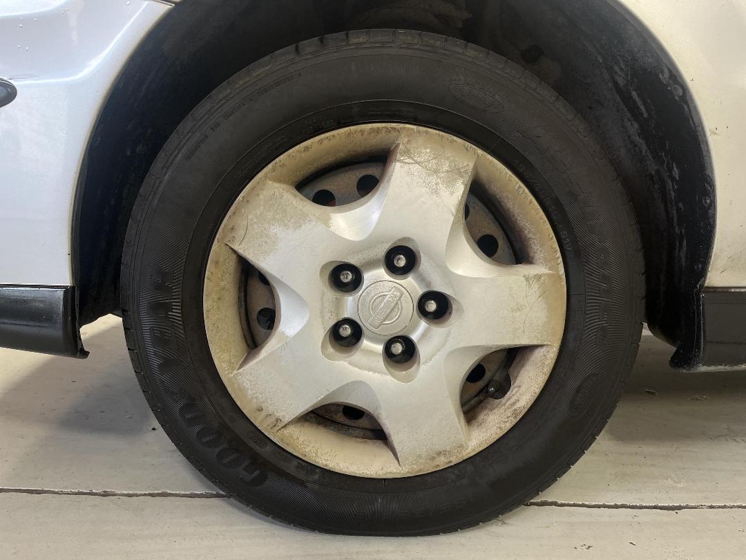 Photo '10' of Nissan Tino Photo '10' of Nissan Tino