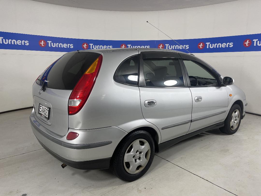 Photo '7' of Nissan Tino Photo '7' of Nissan Tino