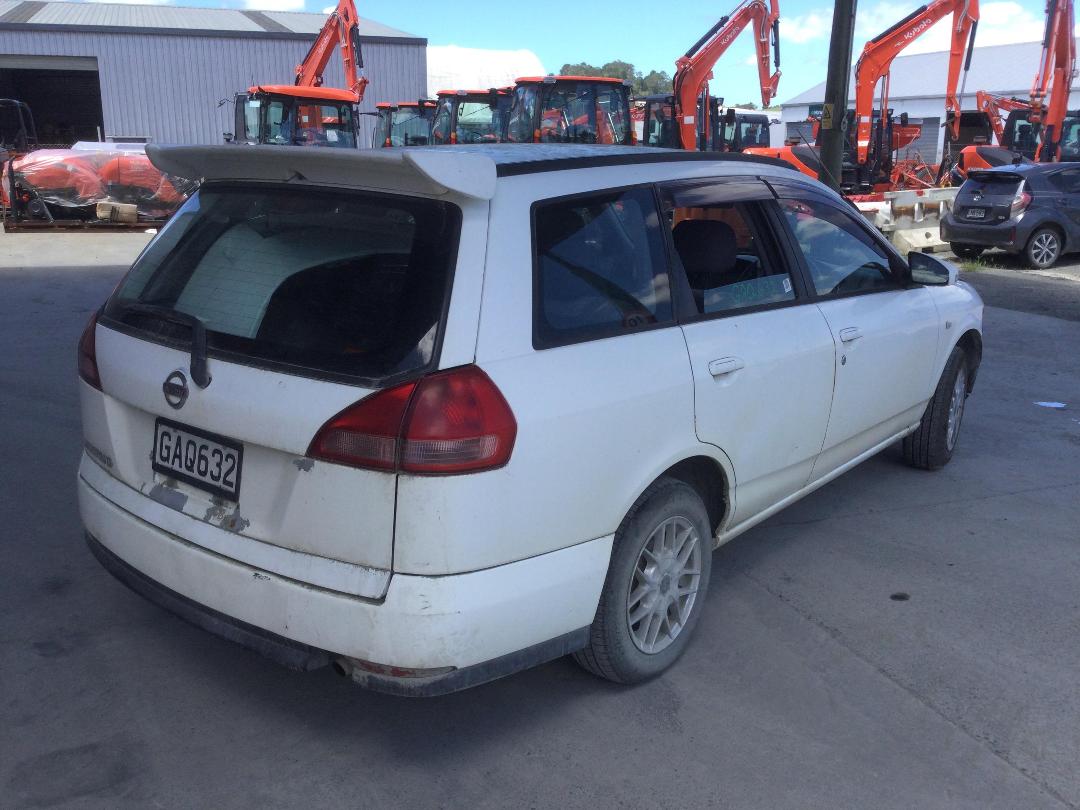 Photo '7' of Nissan Wingroad Photo '7' of Nissan Wingroad