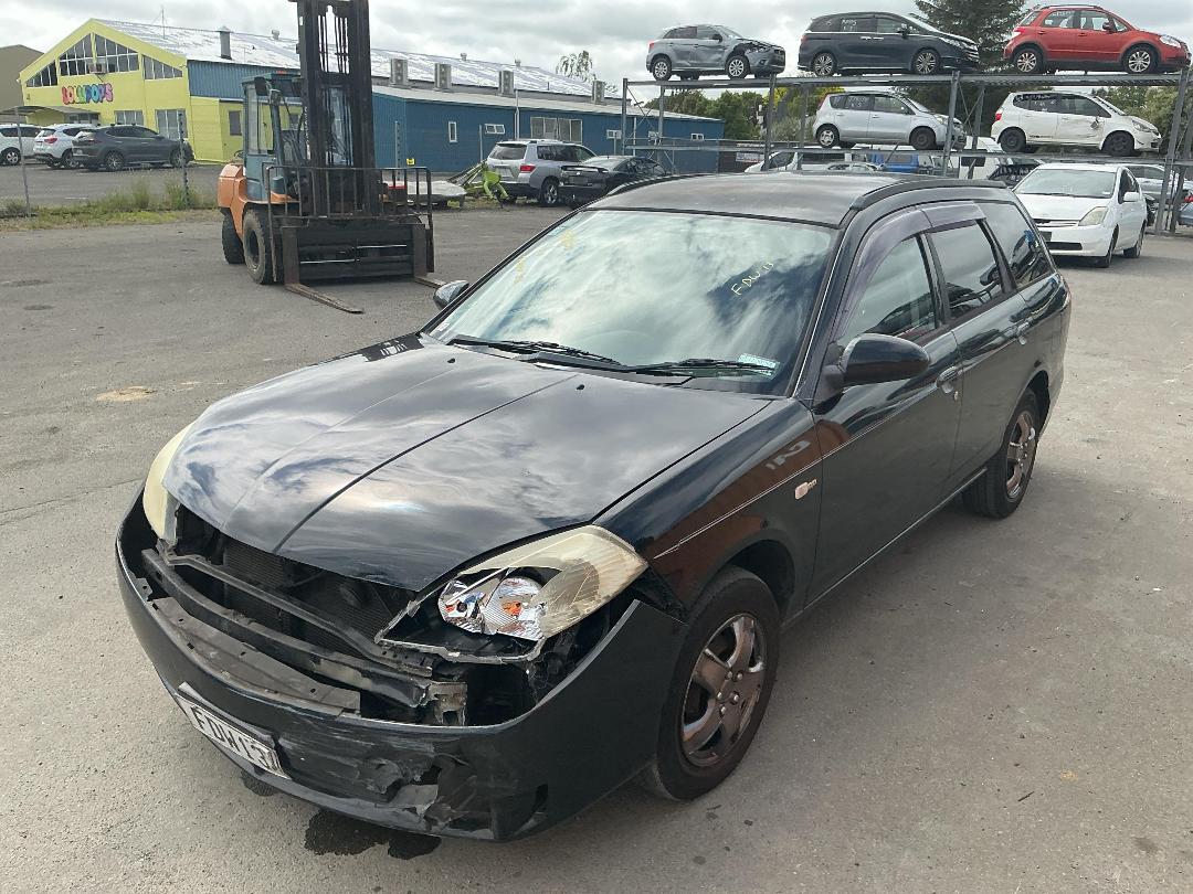 Photo '3' of Nissan Wingroad Photo '3' of Nissan Wingroad