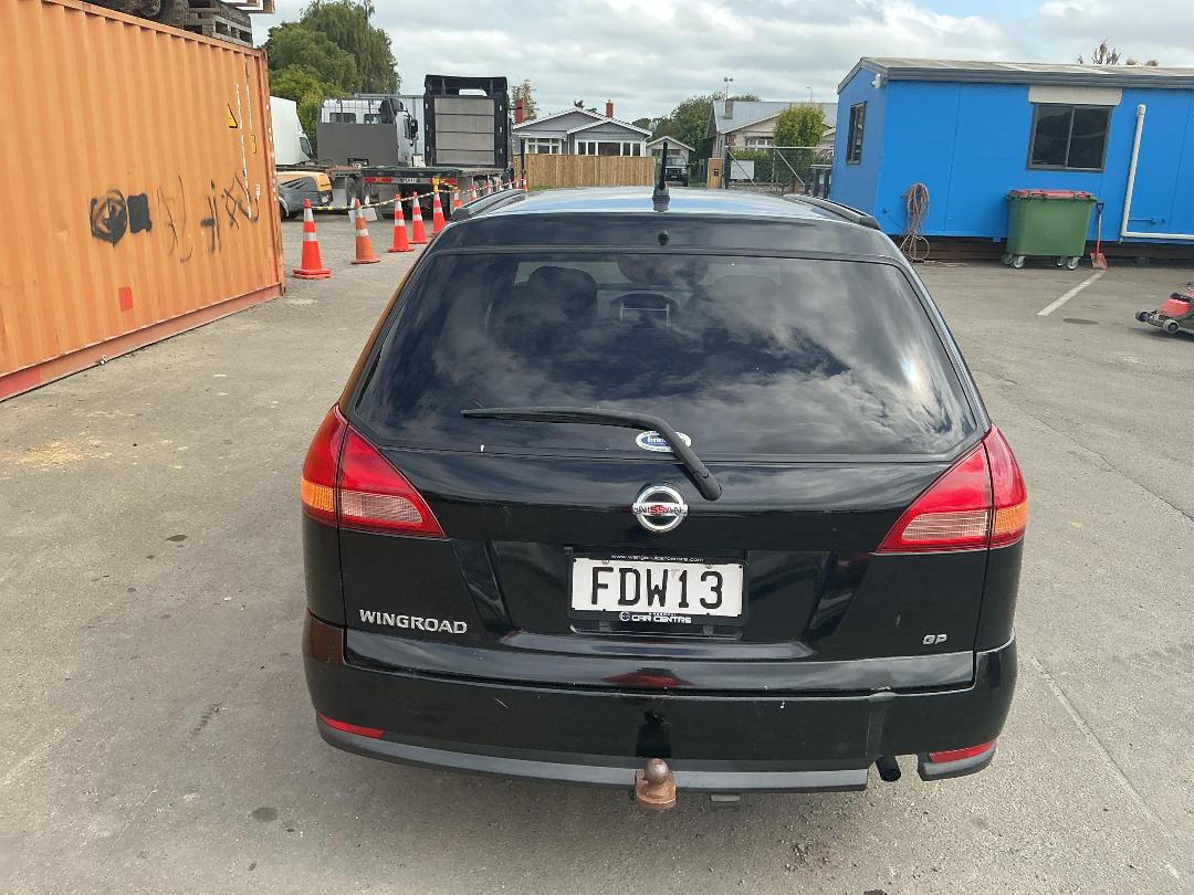 Photo '5' of Nissan Wingroad Photo '5' of Nissan Wingroad