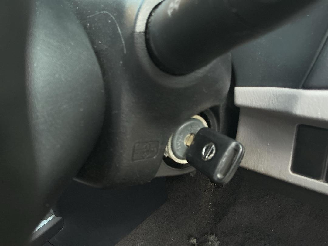 Photo '12' of Nissan Wingroad Photo '12' of Nissan Wingroad