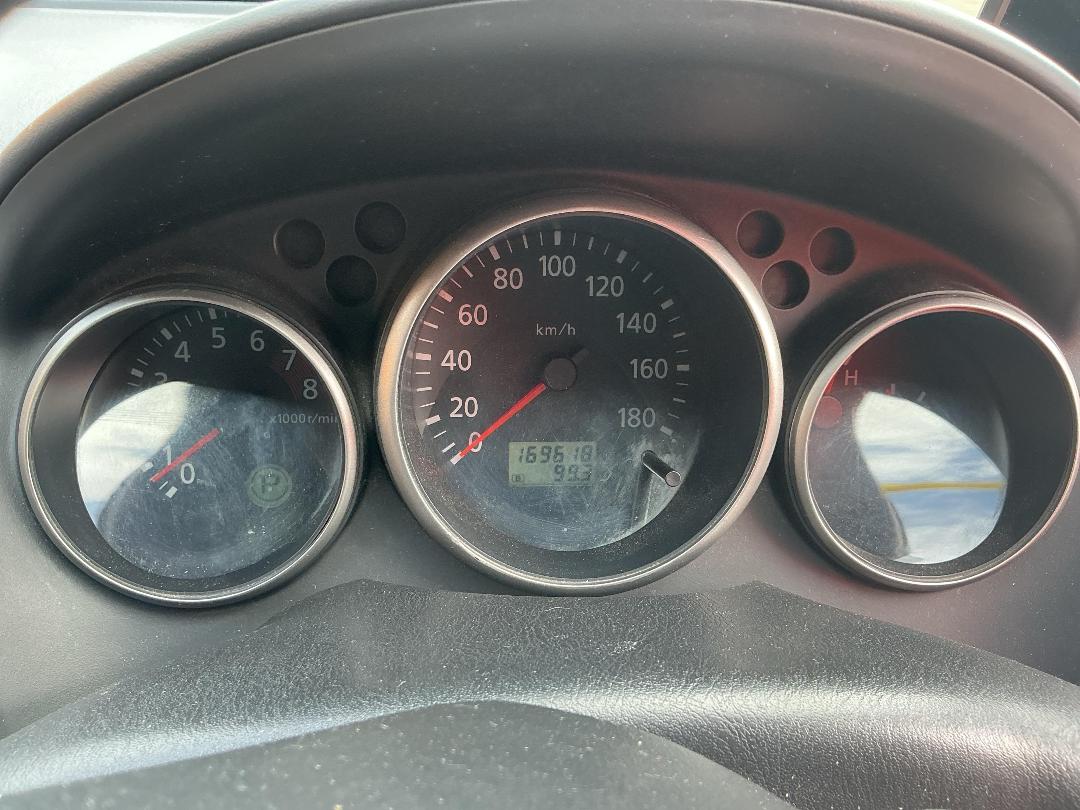 Photo '13' of Nissan Wingroad Photo '13' of Nissan Wingroad