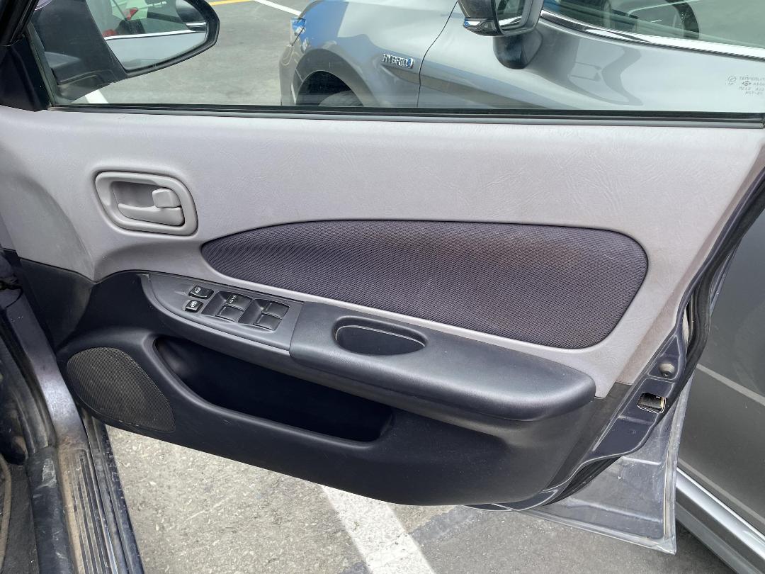 Photo '13' of Nissan Wingroad