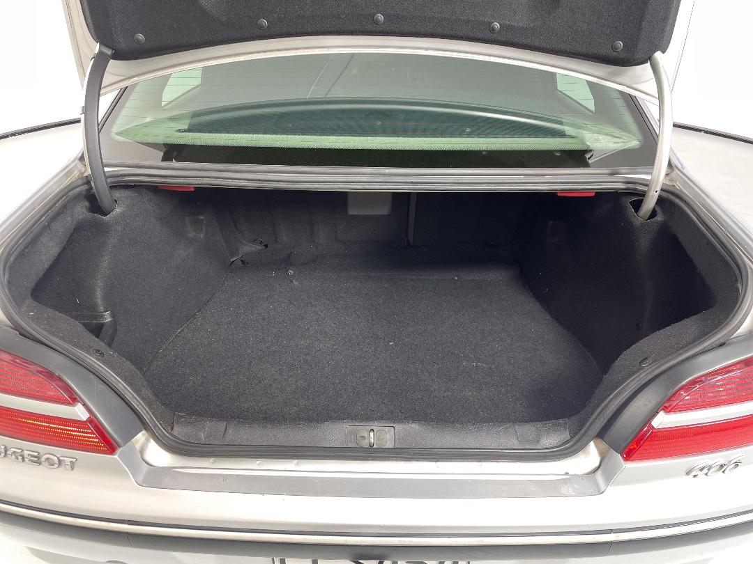 Photo '14' of Peugeot 406 Photo '14' of Peugeot 406