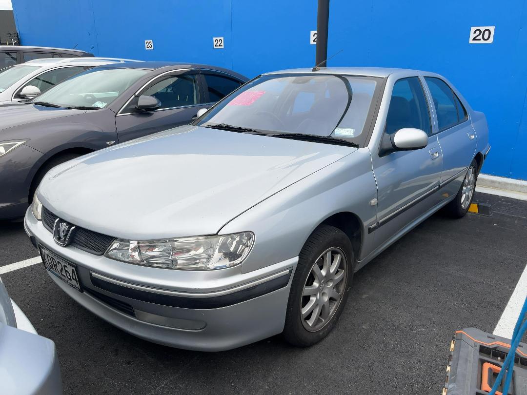 Photo '2' of Peugeot 406 ST Sprt
