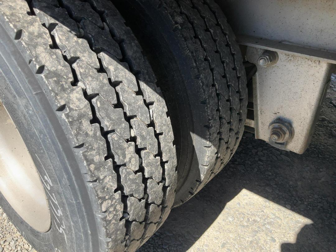 Photo '10' of ROADMASTER FG 4A-93 Curtain/Chiller Full