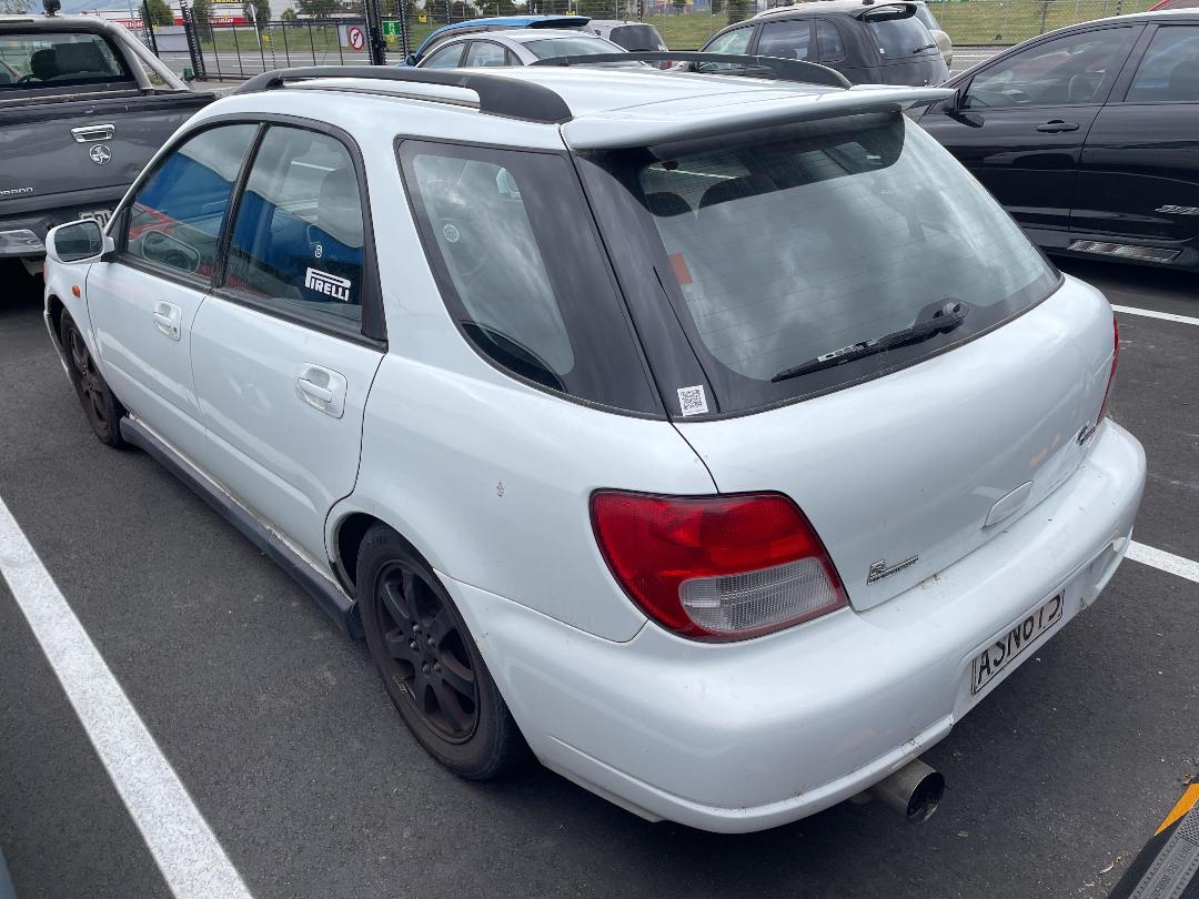 Photo '10' of Subaru Impreza RXI