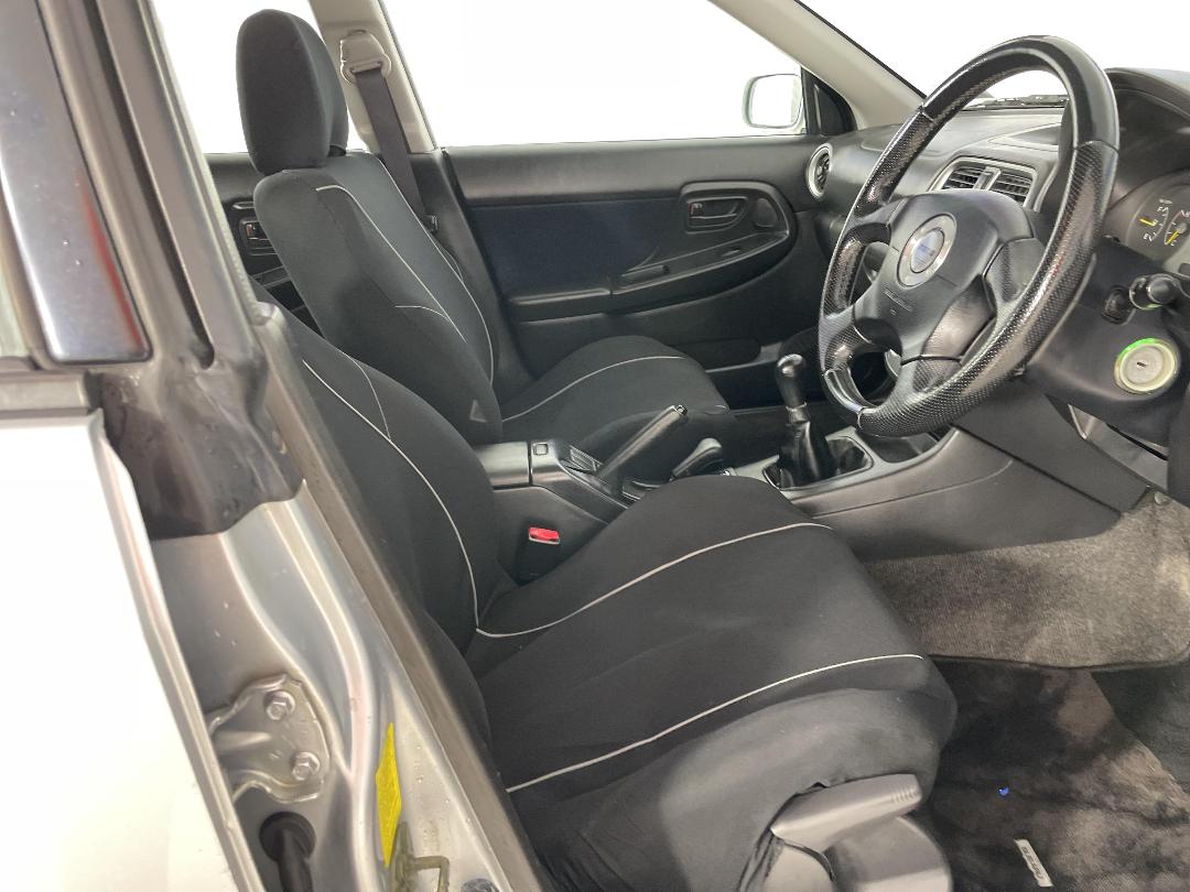 Photo '14' of Subaru Impreza RXI