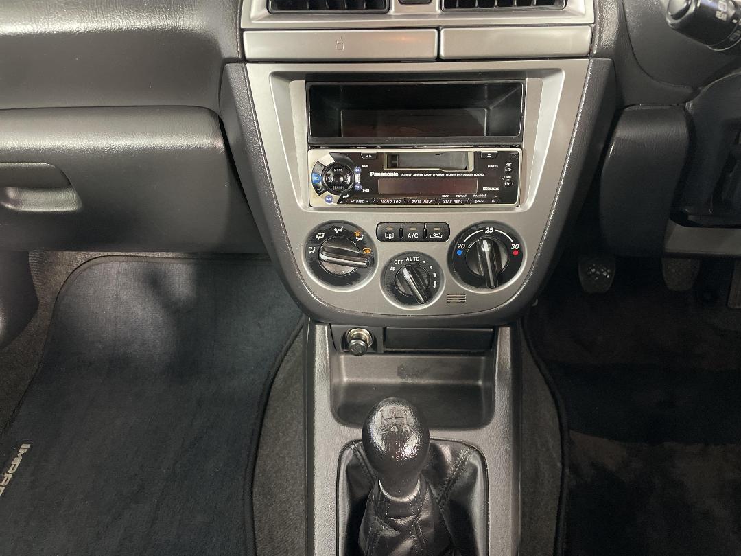 Photo '20' of Subaru Impreza RXI