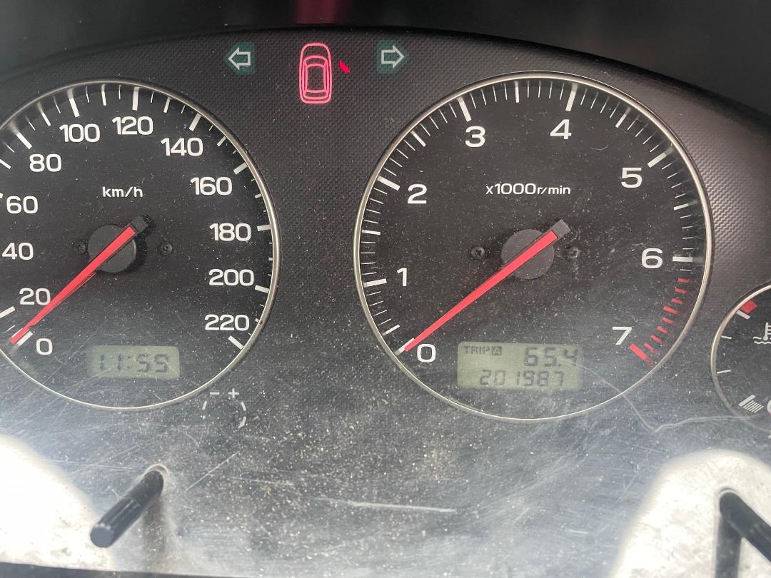 Photo '10' of Subaru Legacy LTD Photo '10' of Subaru Legacy LTD