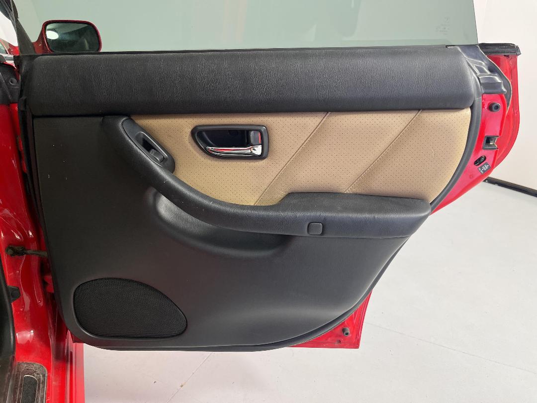 Photo '19' of Subaru Legacy