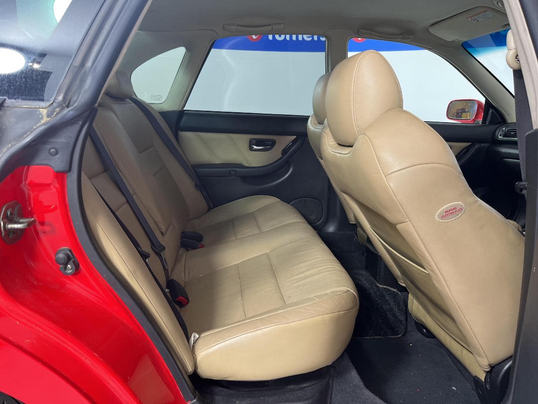 Photo '20' of Subaru Legacy