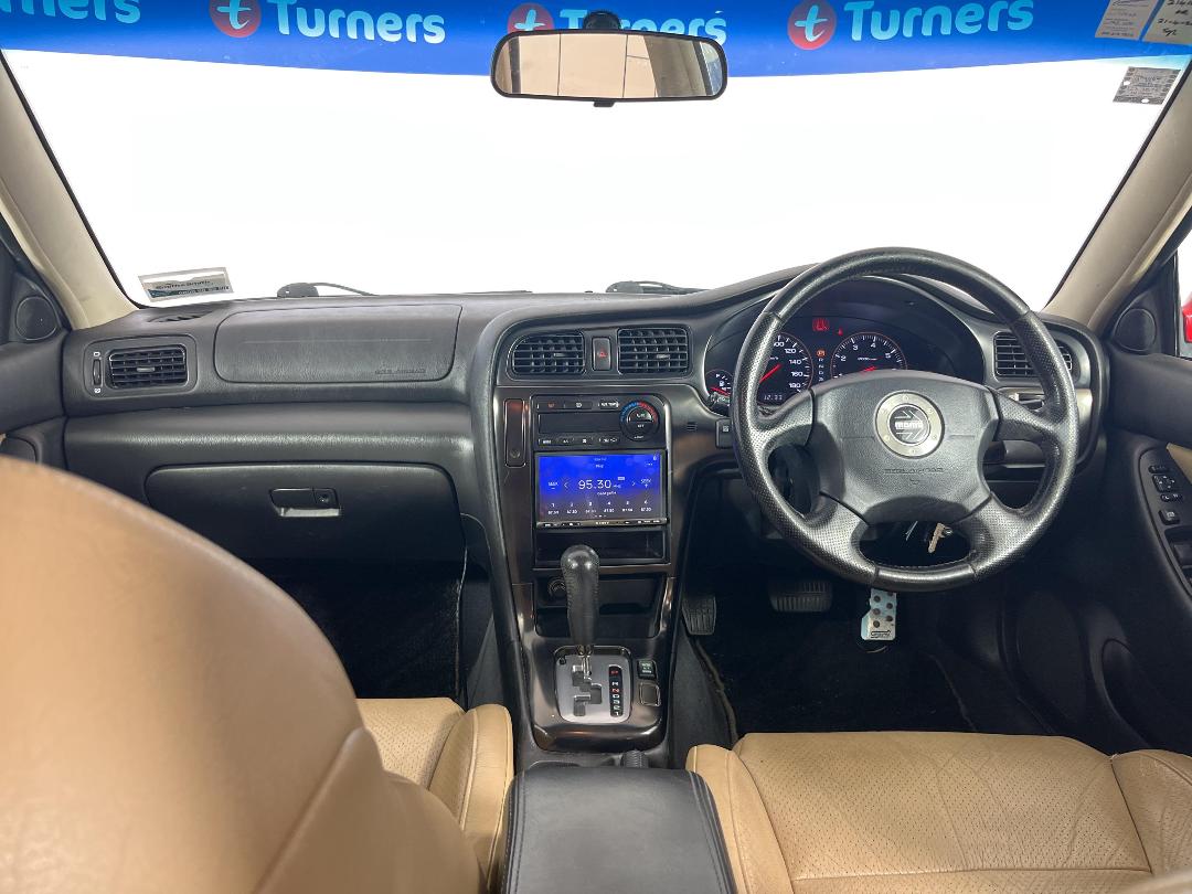 Photo '17' of Subaru Legacy