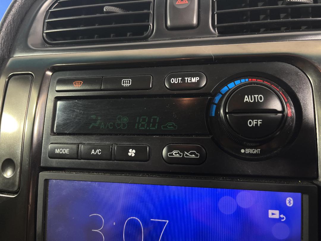 Photo '25' of Subaru Legacy