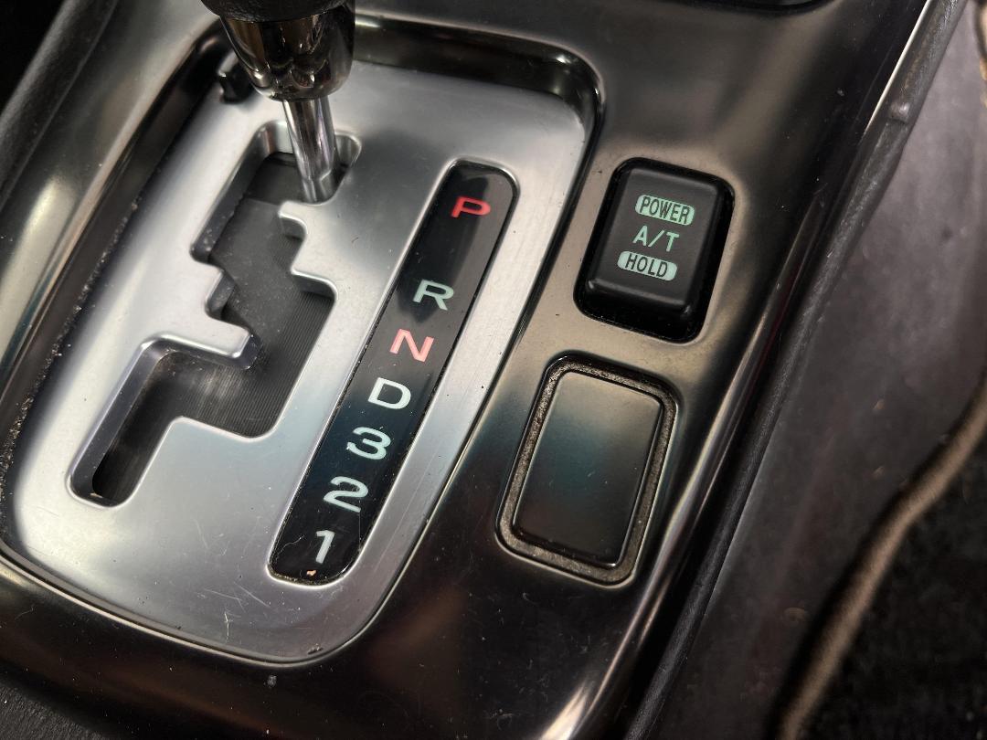 Photo '26' of Subaru Legacy