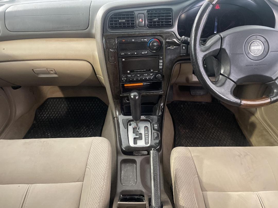 Photo '18' of Subaru Legacy