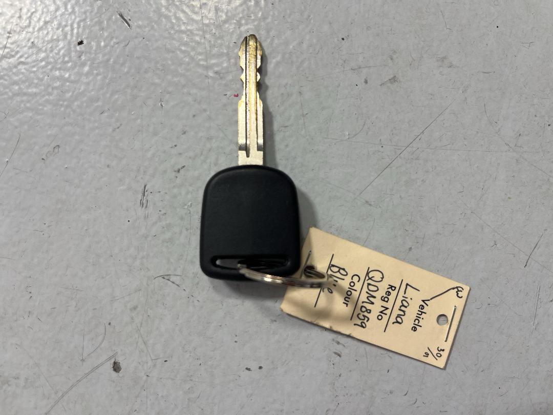 Photo '19' of Suzuki Liana GLX Photo '19' of Suzuki Liana GLX