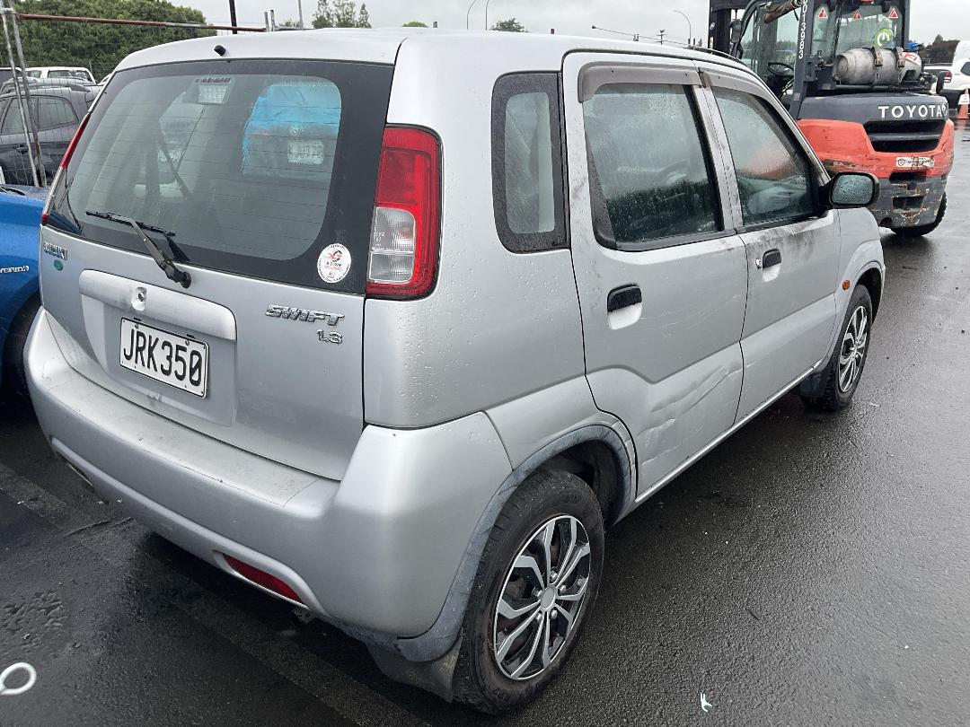 Photo '4' of Suzuki Swift