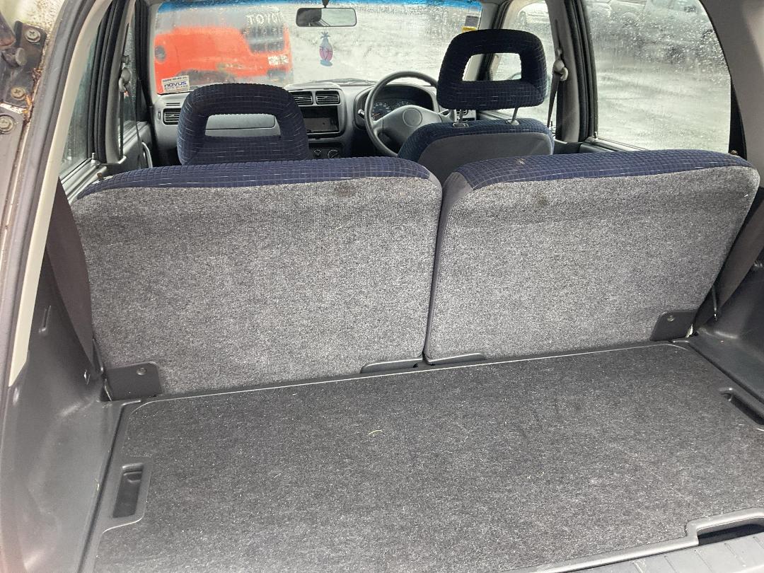 Photo '6' of Suzuki Swift