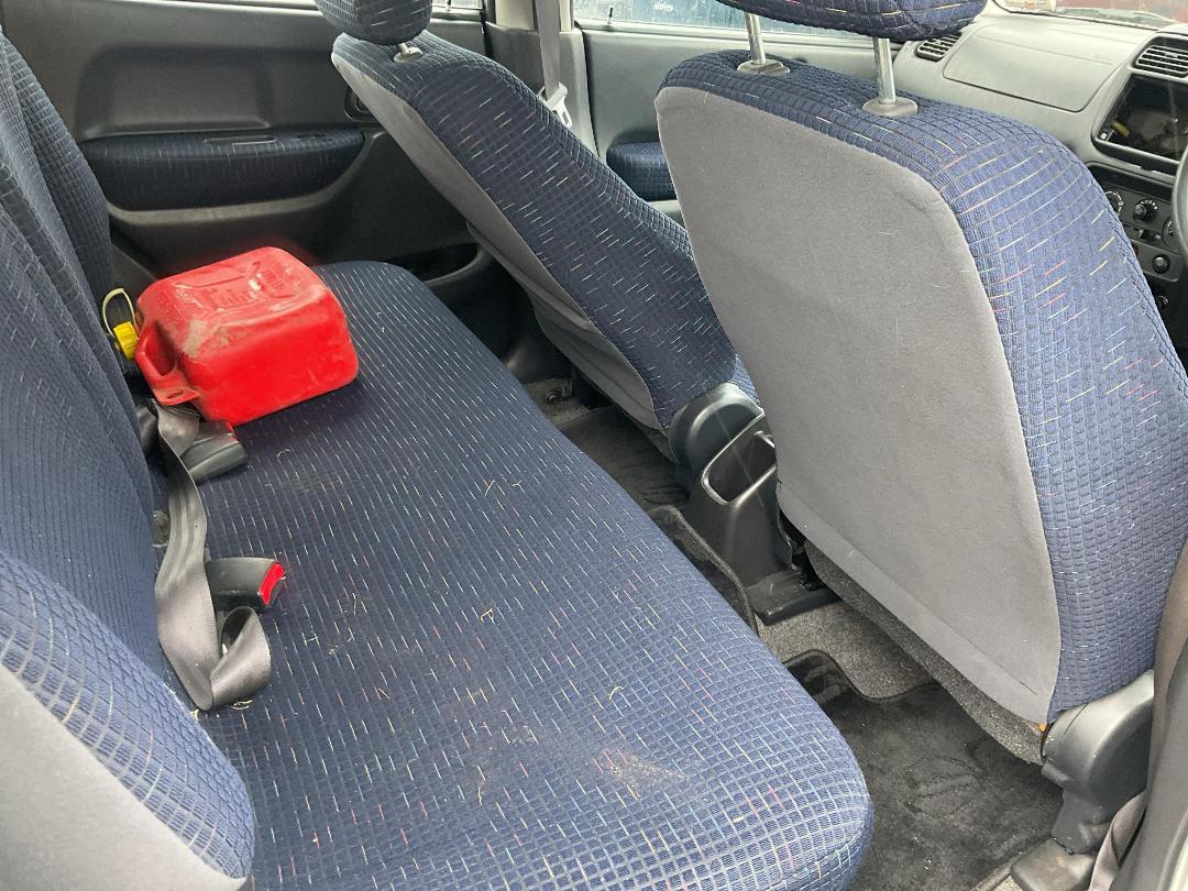 Photo '12' of Suzuki Swift