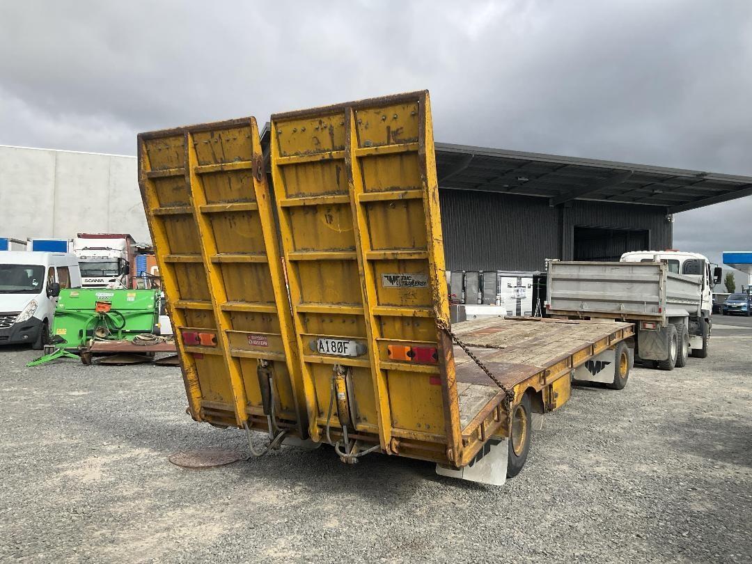 Photo '4' of TMC 4D 2796 Transporter Full