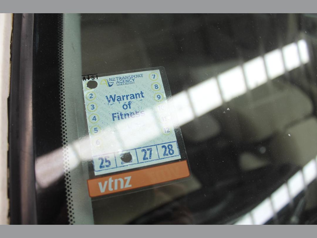 Photo '17' of Toyota Altezza Gita Photo '17' of Toyota Altezza Gita