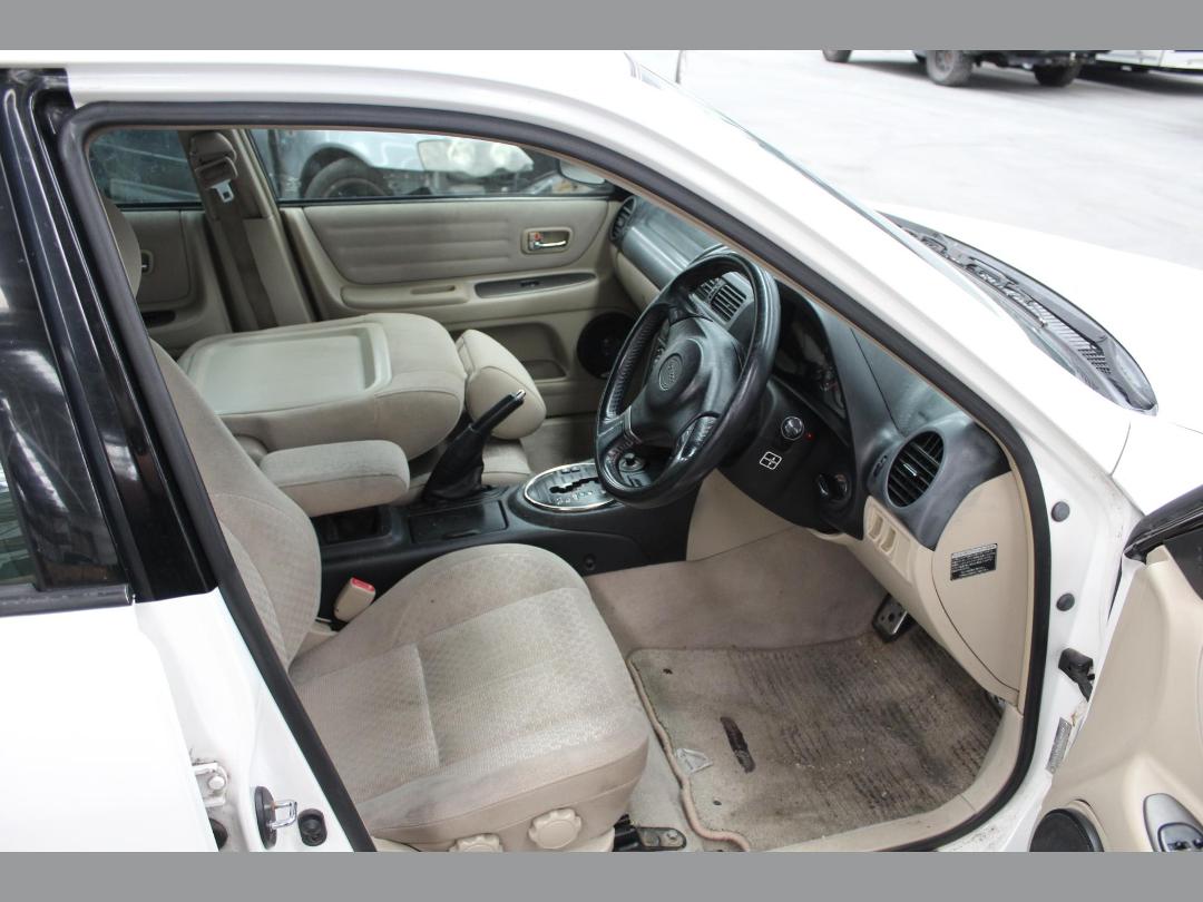 Photo '9' of Toyota Altezza Gita Photo '9' of Toyota Altezza Gita