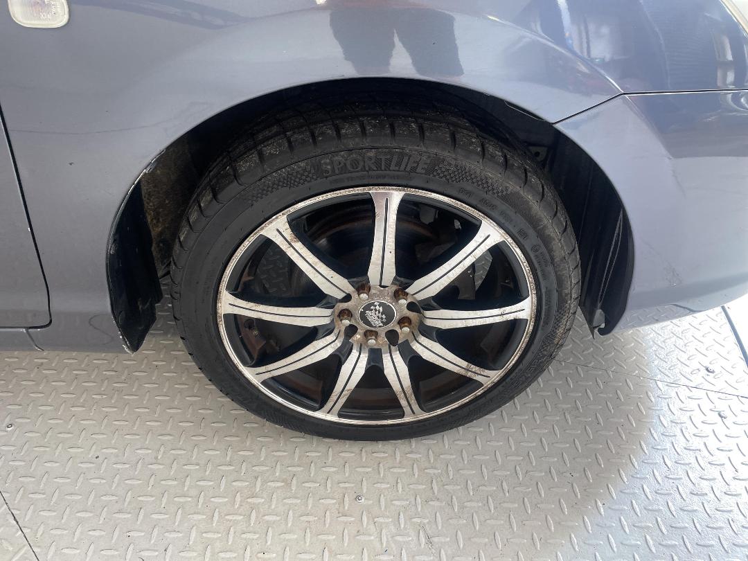 Photo '9' of Toyota Caldina Photo '9' of Toyota Caldina