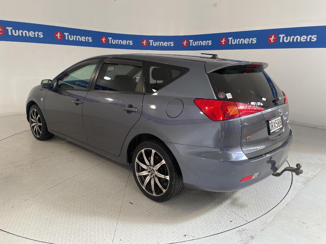 Photo '5' of Toyota Caldina Photo '5' of Toyota Caldina