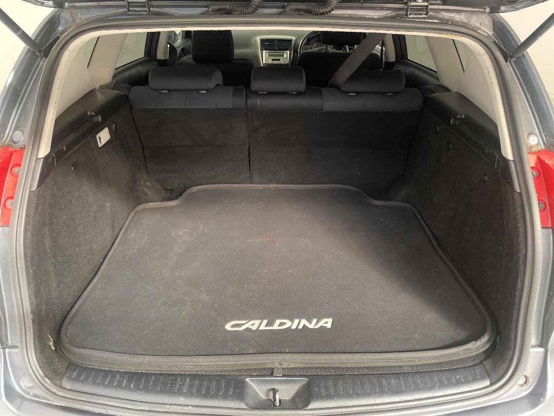 Photo '14' of Toyota Caldina Photo '14' of Toyota Caldina