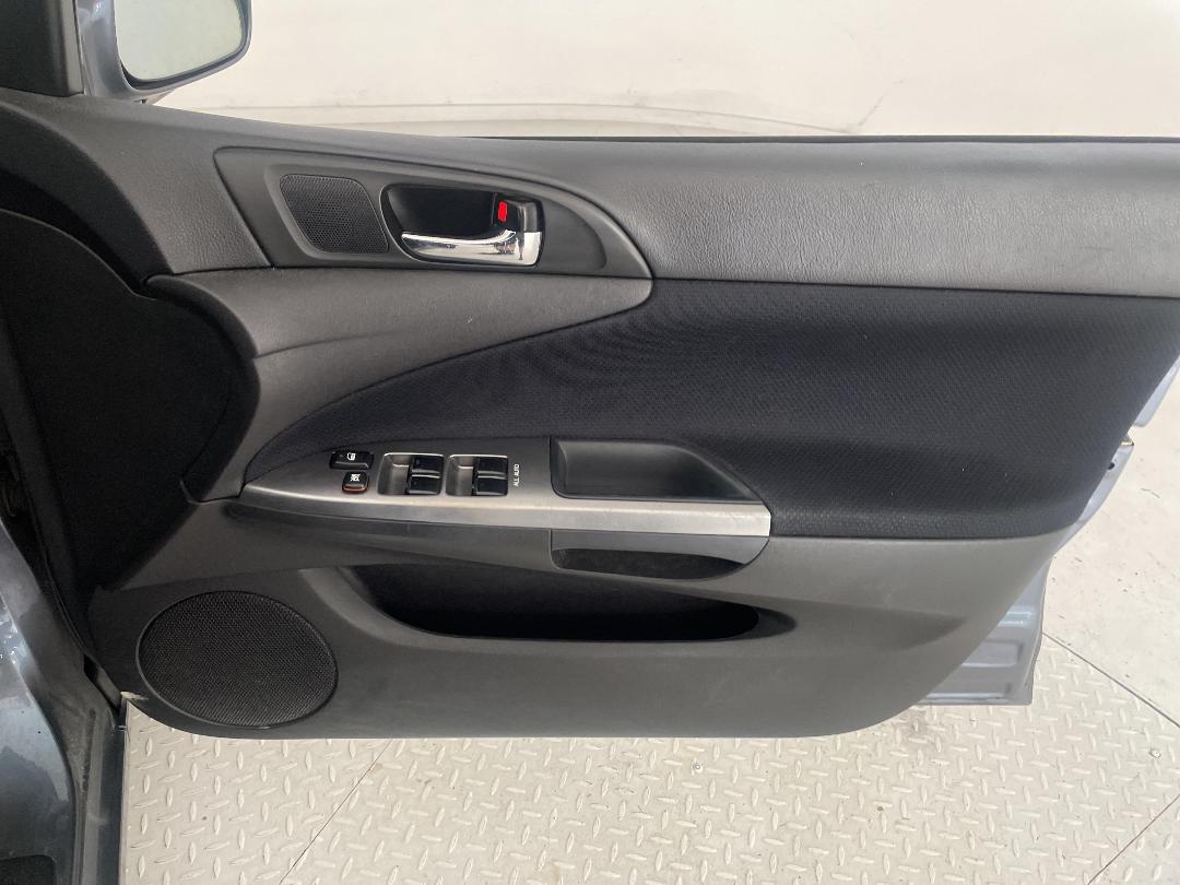 Photo '15' of Toyota Caldina Photo '15' of Toyota Caldina